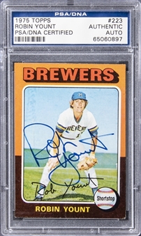 1975 Topps #223 Robin Yount Signed Rookie Card - PSA/DNA AUTH